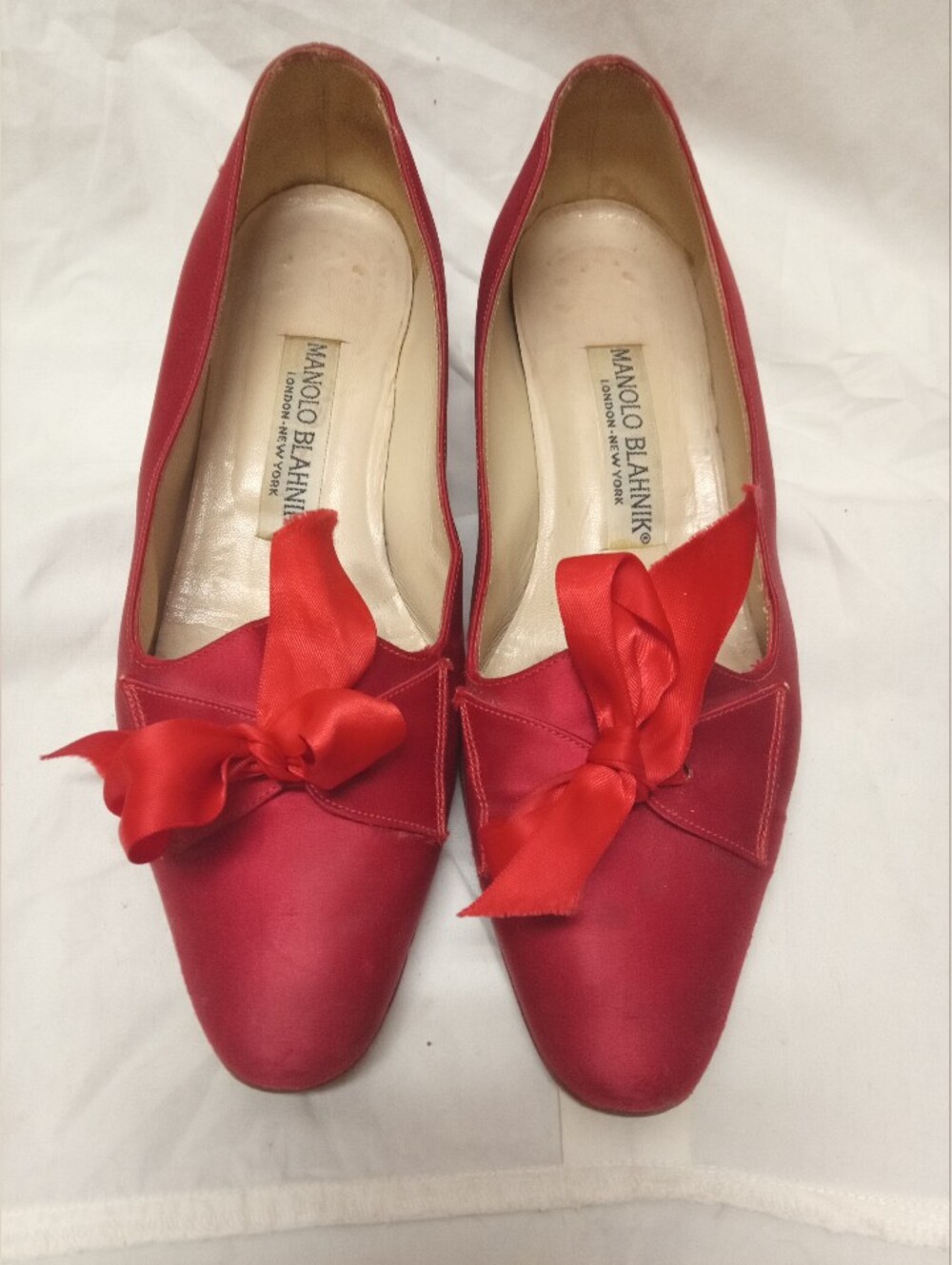 Manolo Blahnik Sz 6.5 Women's Red Ribbon Slip On Heels